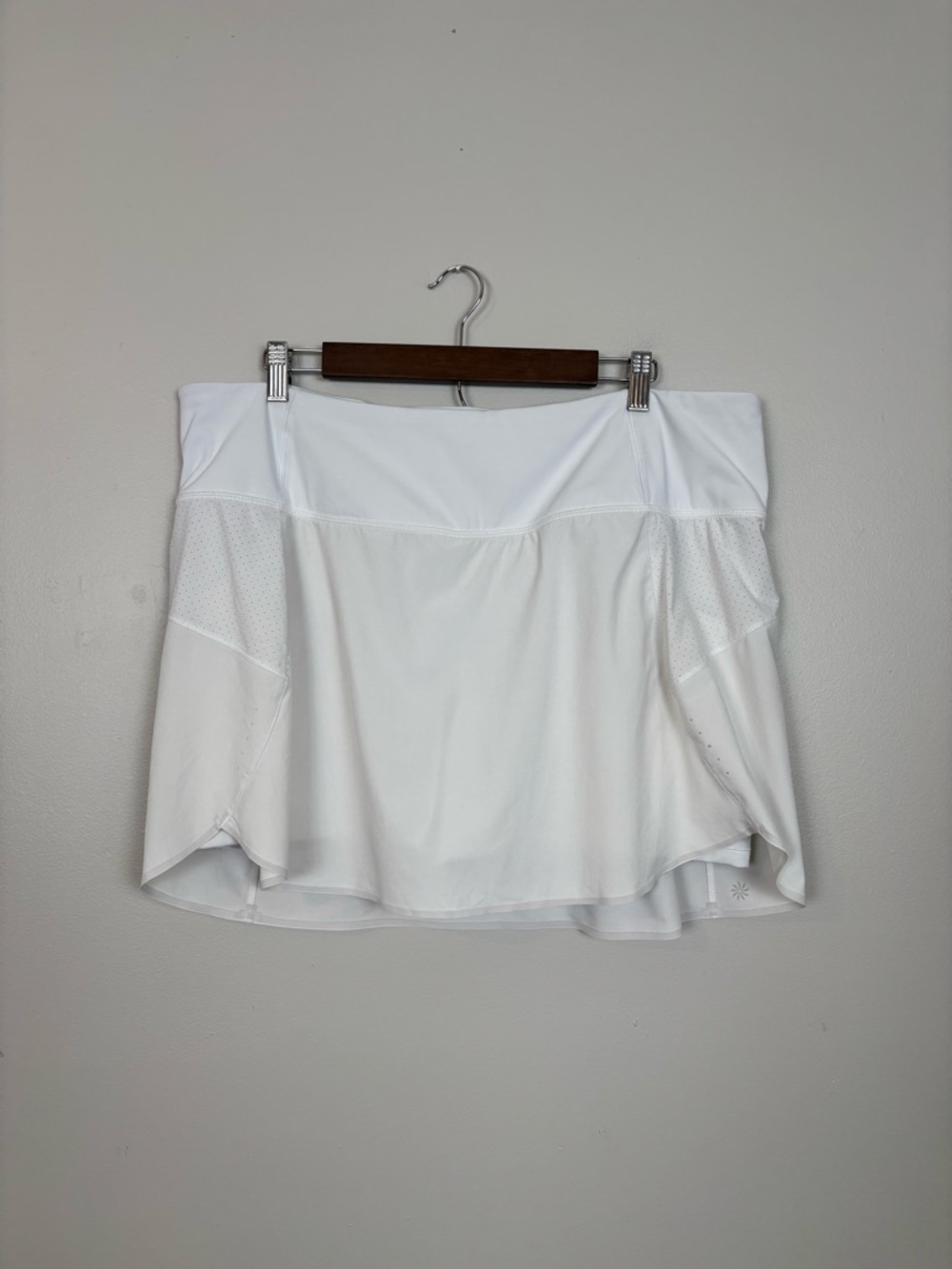 Athleta Run With It Skort‎ Womens 2X in White/Off White